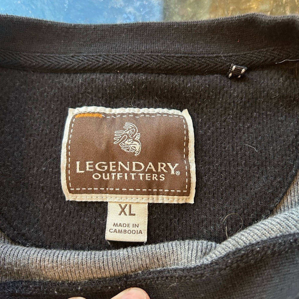 Legendary Outfitters thick thermal crewneck. Dark grey. Classic. Preppy. Outdoor - Picture 7 of 10